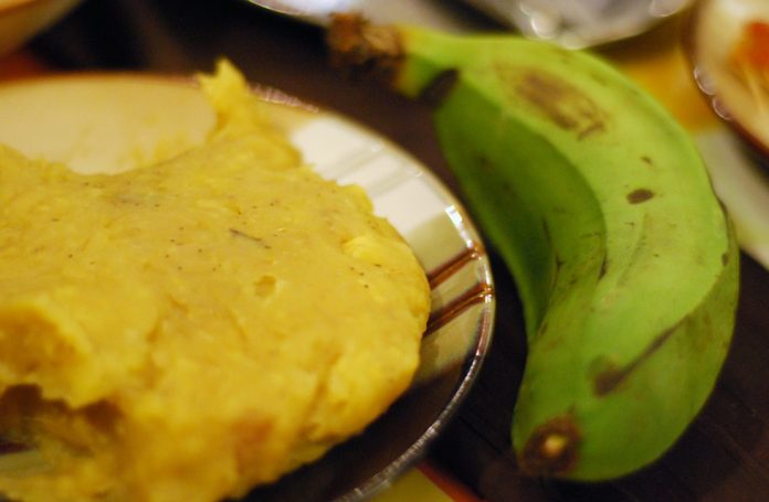 Cooking Matooke in Uganda